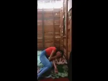 Gubuk Tua Jadi Saksi Ngewe Liar Sampe Basah Lumer WOT poster